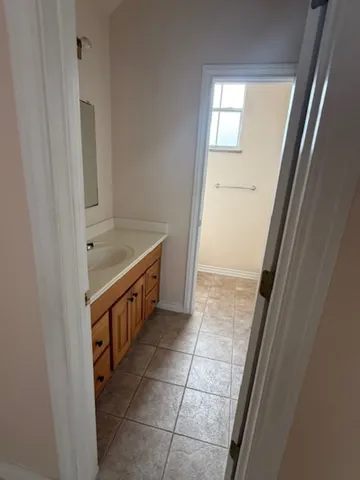 $900 | 702 Staitti Street, Unit C, Humble, TX 77338