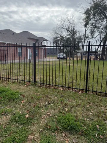 $900 | 702 Staitti Street, Unit C, Humble, TX 77338