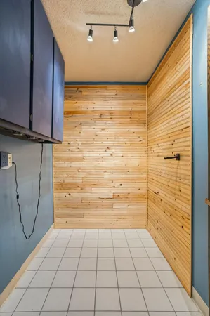 $220,000 | 6115 Lincoln Drive, Unit 152, Edina, MN 55436