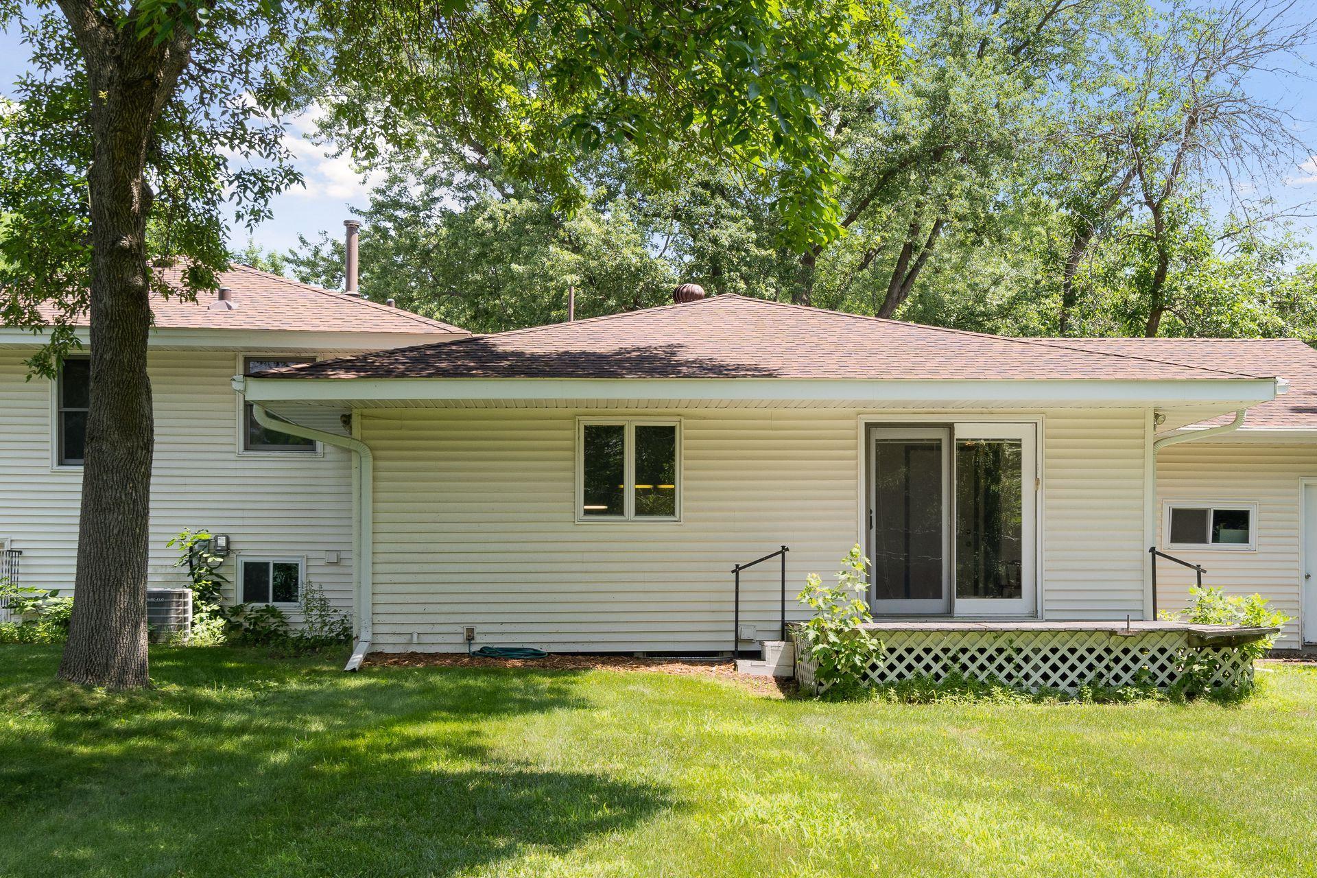 8708 Poplar Bridge Road Bloomington, MN 55437 - Photo 38 of 40 Gallery Image 38