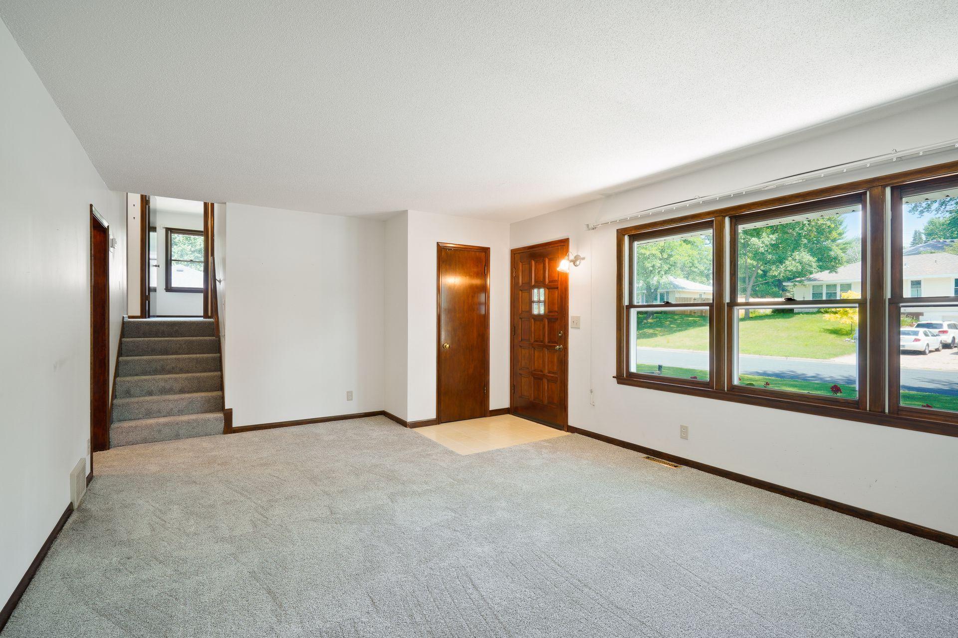 8708 Poplar Bridge Road Bloomington, MN 55437 - Photo 6 of 40 Gallery Image 6