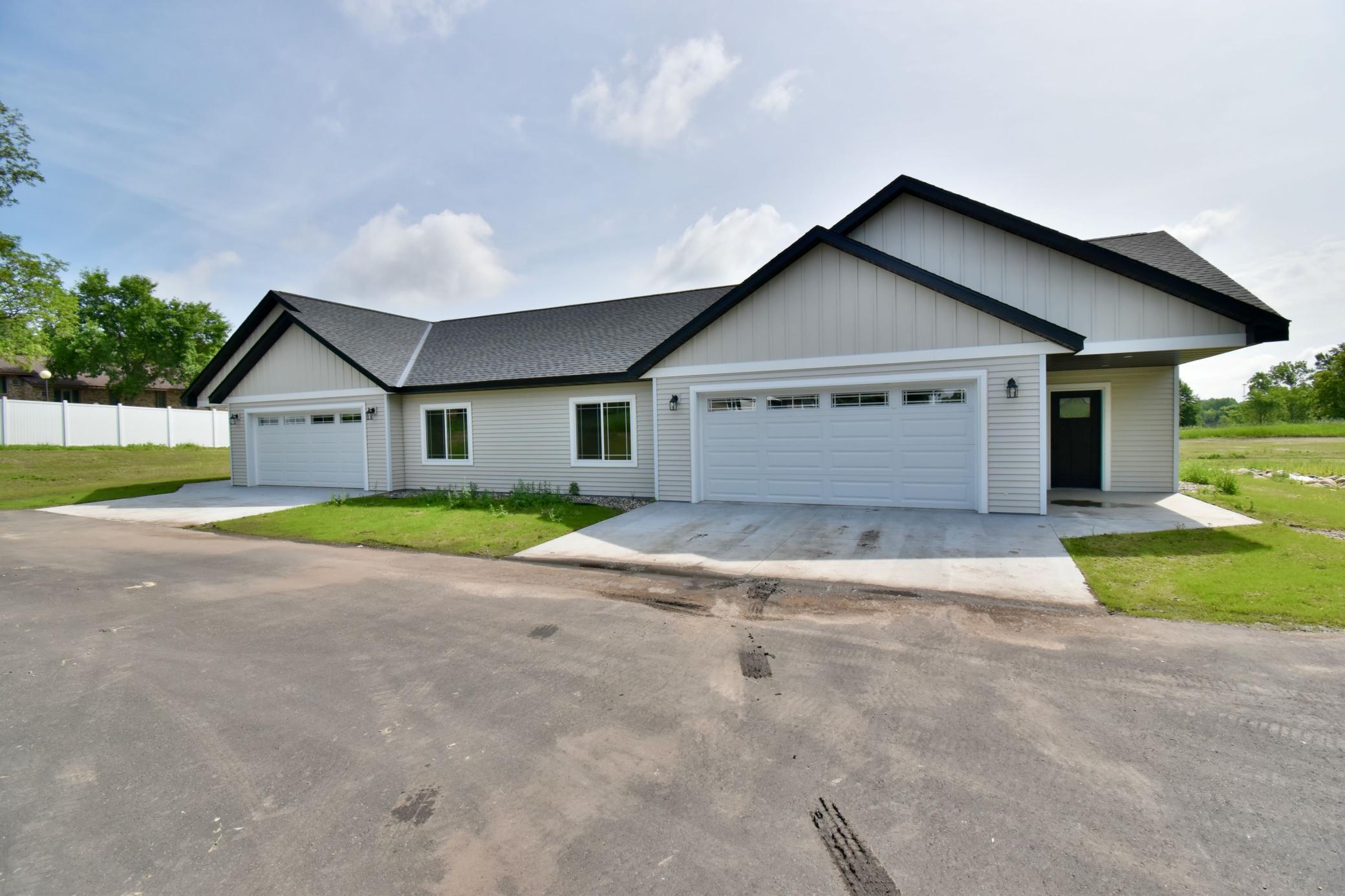 323 1/2 Unit 4 Fairgrounds Road North Alexandria, MN 56308 - Photo 1 of 1 Gallery Image 1