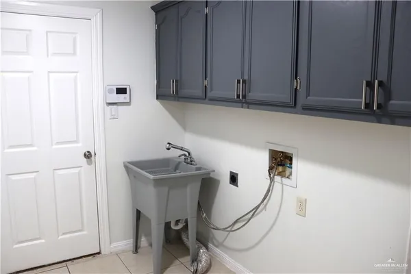 $1,800 | 3804 West Kerria Avenue, McAllen, TX 78501