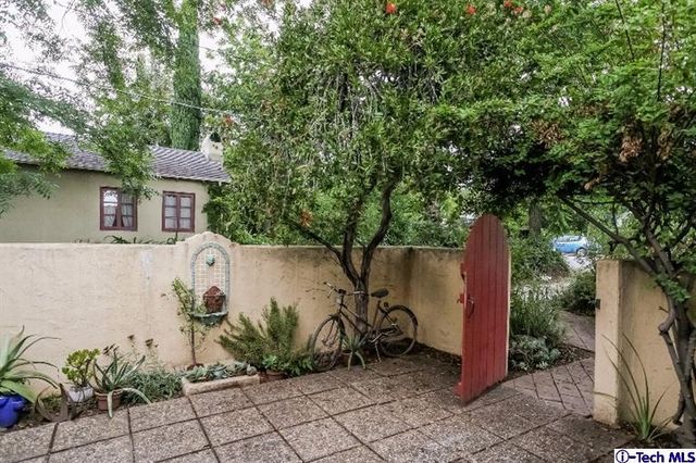 $699,000 | 1977 El Molino Avenue, Altadena, CA 91001