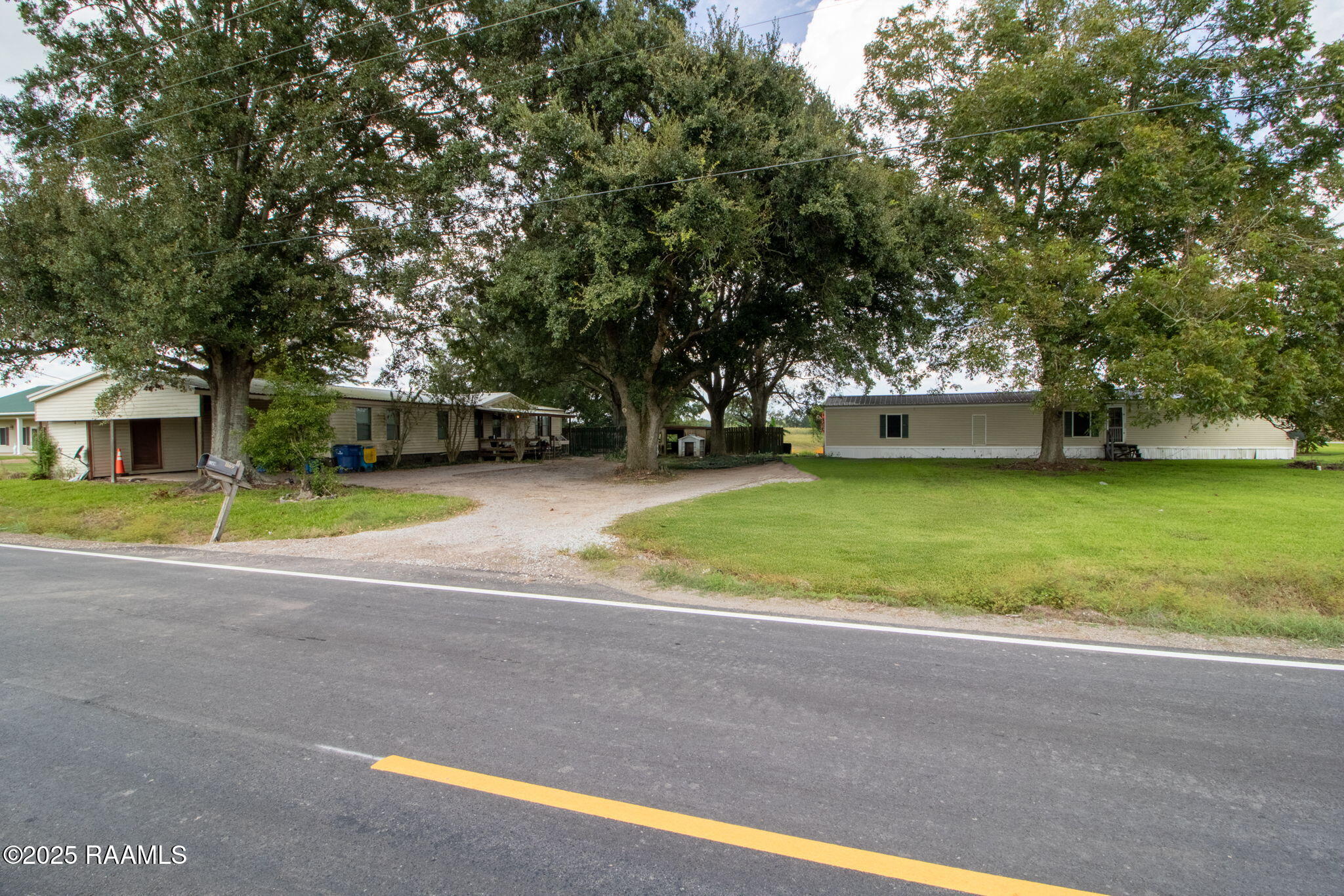 1171 B B Senior High Road Breaux Bridge, LA 70517 - Photo 2 of 9 6-web-or-mls-1169 B B Senior High Rd-1