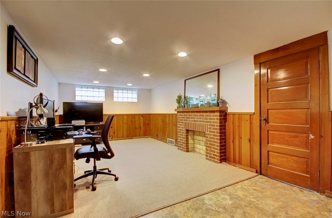 15524 Greenway Road Cleveland, OH 44111 - Photo 25 of 33 Gallery Image 25