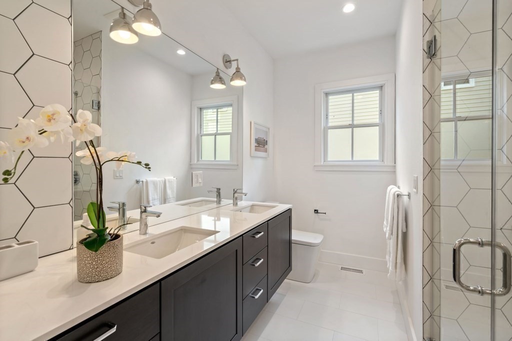 27 Saxon, Unit 1 Boston, MA 02125 - Photo 8 of 15
