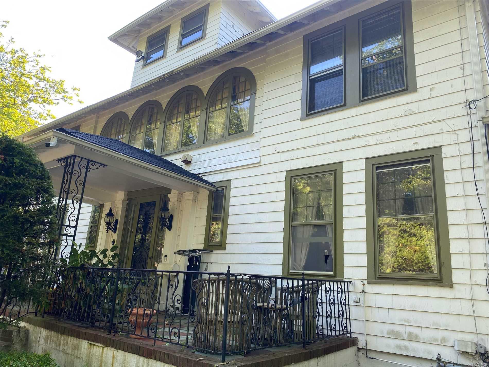 93 South Howells Point Road Bellport, NY 11713 - Photo 1 of 1 Gallery Image 1