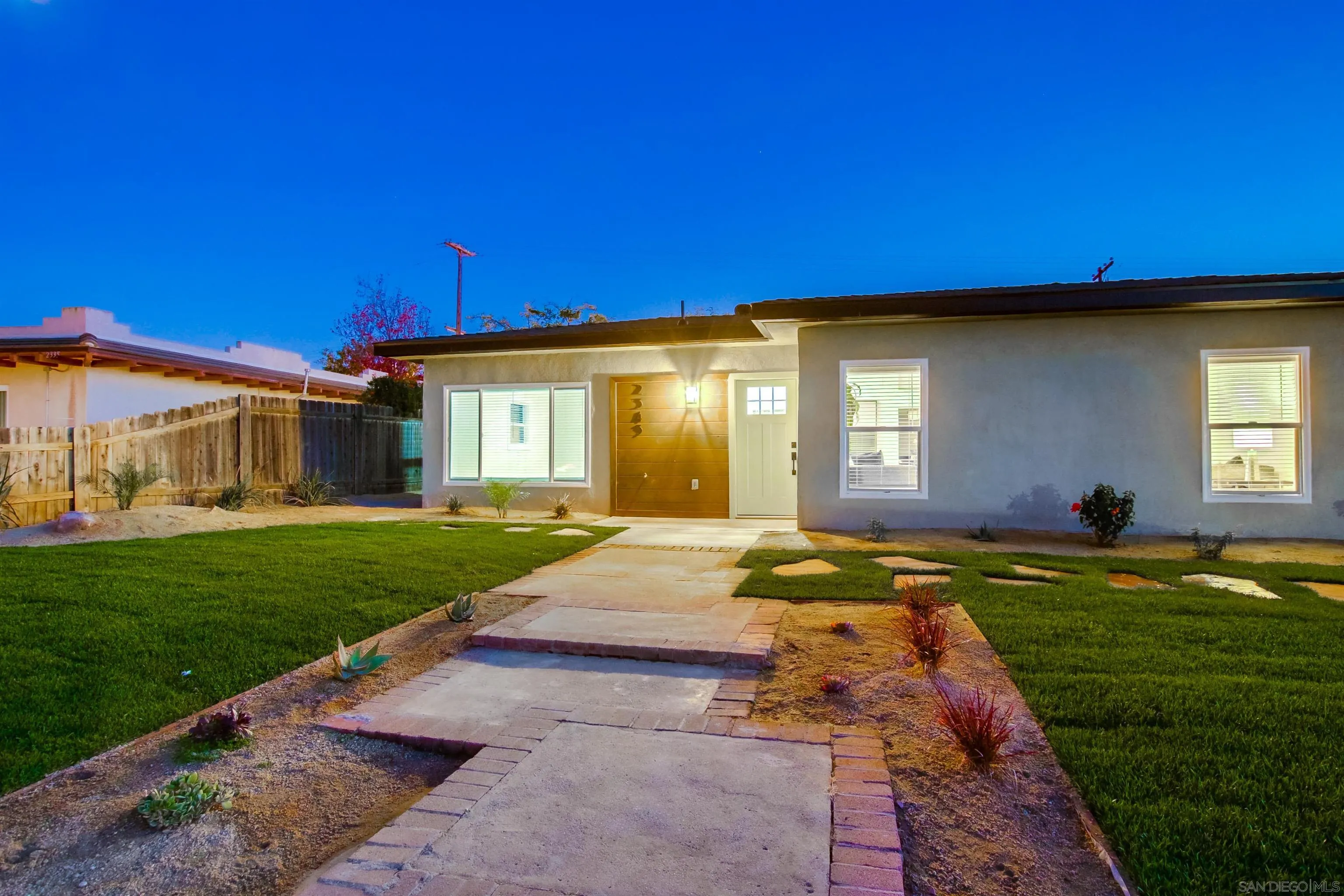 2343 Dryden Road El Cajon, CA 92020 - Photo 4 of 29 Gallery Image 4