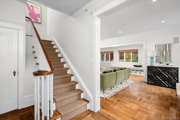 $2,195,000 | 33 Young Avenue, Pelham, NY 10803