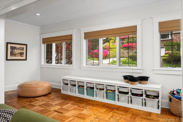 $2,195,000 | 33 Young Avenue, Pelham, NY 10803