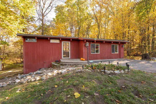 $299,900 | 3768 North 36th Street, Galesburg, MI 49053