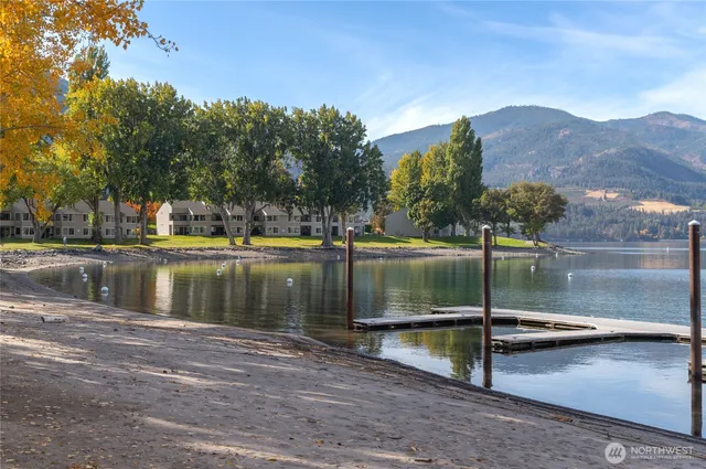 a view of a terrace with sitting area