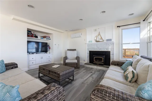 $3,750,000 | 119 Atlantic Avenue, Westerly, RI 02891