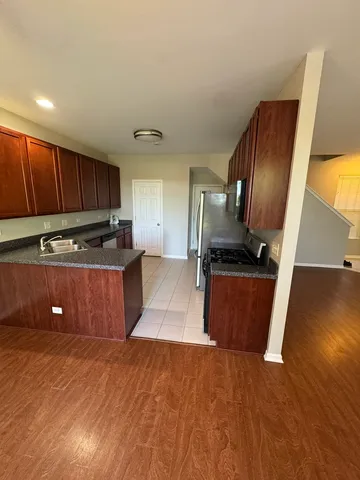 $2,500 | 1401 Millbrook Drive, Algonquin, IL 60102