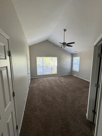 $2,500 | 1401 Millbrook Drive, Algonquin, IL 60102