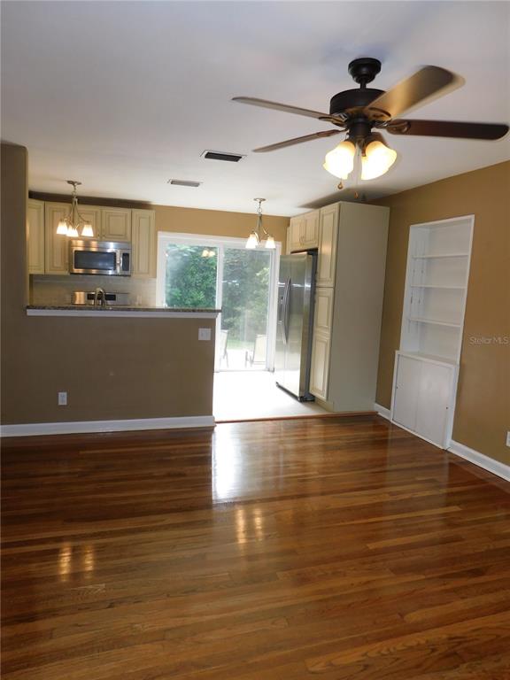 118 Northwest 35th Terrace Gainesville, FL 32607 - Photo 6 of 24