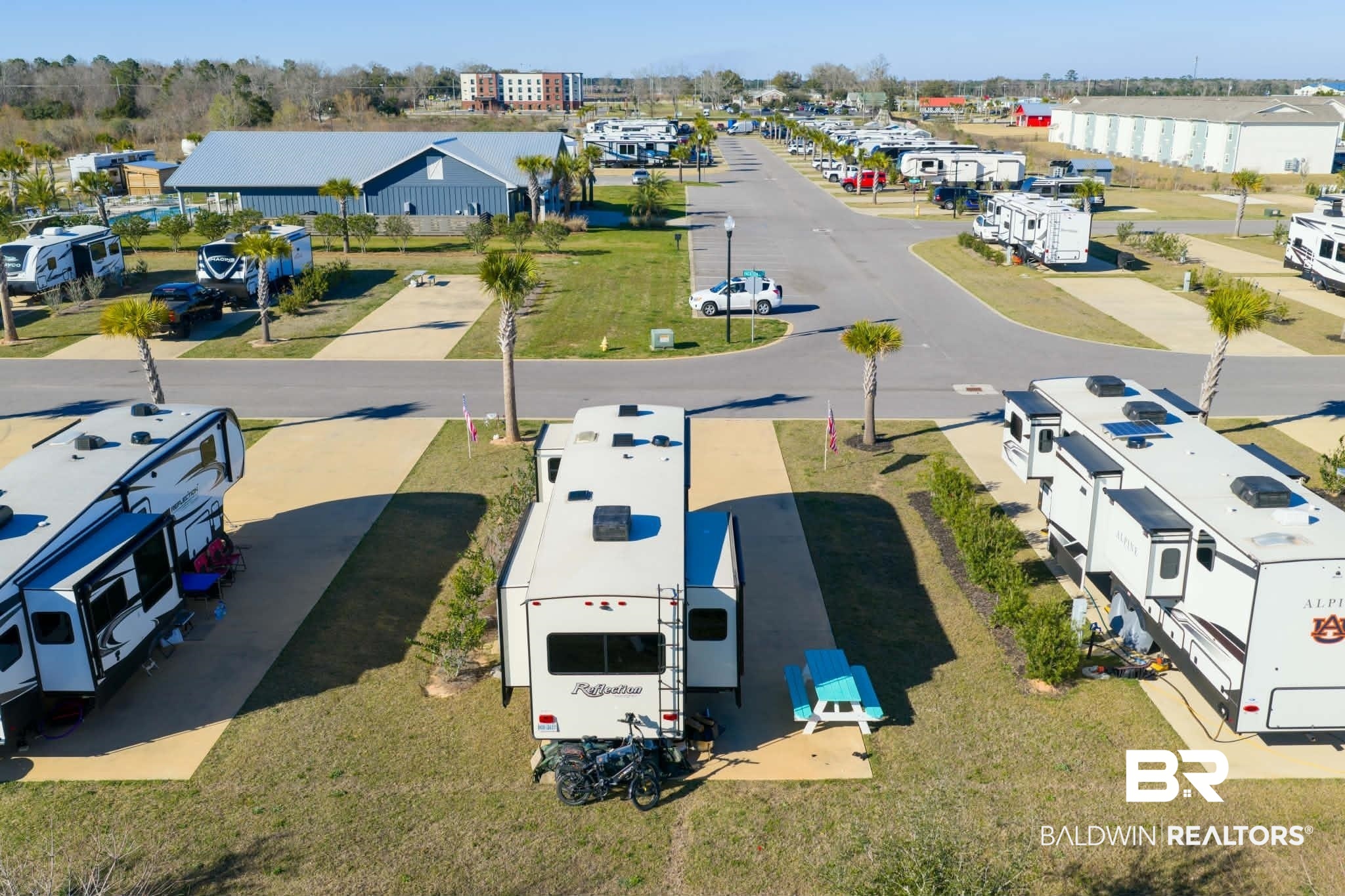 809 Vacation Circle Foley, AL 36535 - Photo 1 of 51 Gallery Image 1