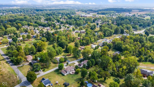 $450,000 | 413 North Gray Road, Connersville, IN 47331