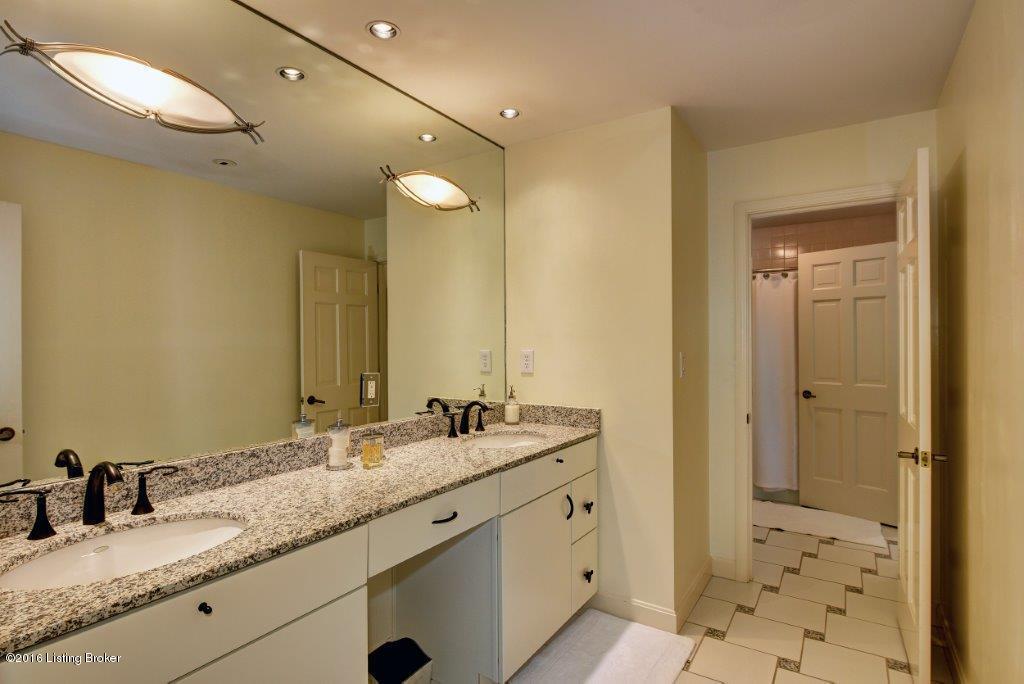 1120 Rostrevor Circle Louisville, KY 40205 - Photo 23 of 45 21