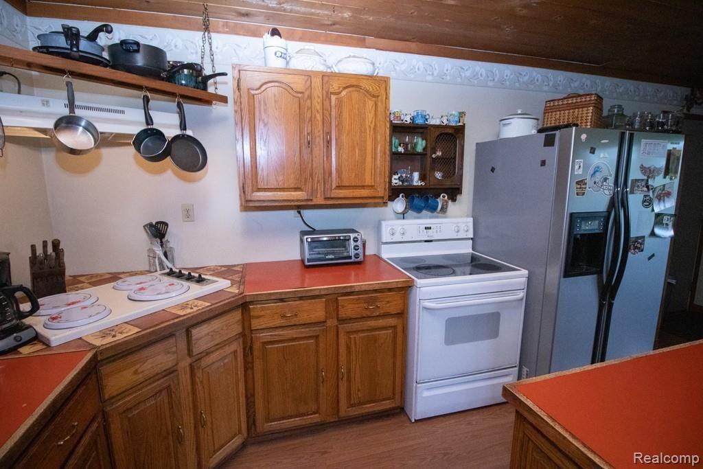 7726 North Gregory Road Fowlerville, MI 48836 - Photo 10 of 41 IMG_4009.jpg