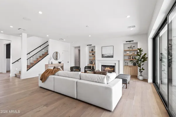 $2,450,000 | 4015 East Glenrosa Avenue, Phoenix, AZ 85018