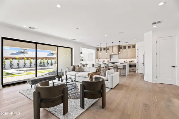 $2,450,000 | 4015 East Glenrosa Avenue, Phoenix, AZ 85018