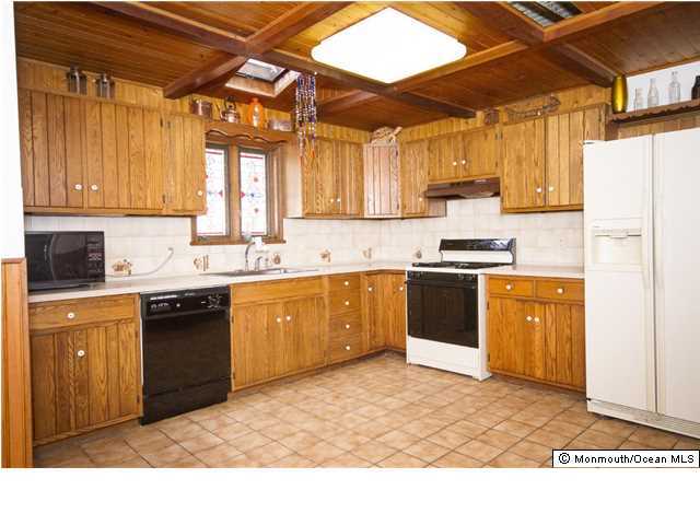 23 Embury Avenue Ocean Grove, NJ 07756 - Photo 4 of 19 Additional Photo