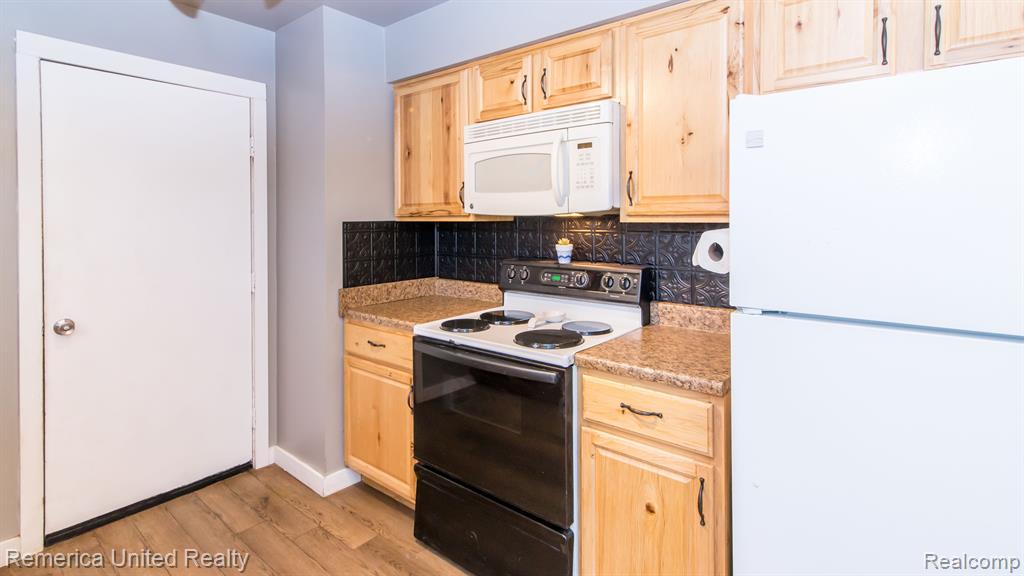 11978 Sweitzer Road Carleton, MI 48117 - Photo 17 of 31