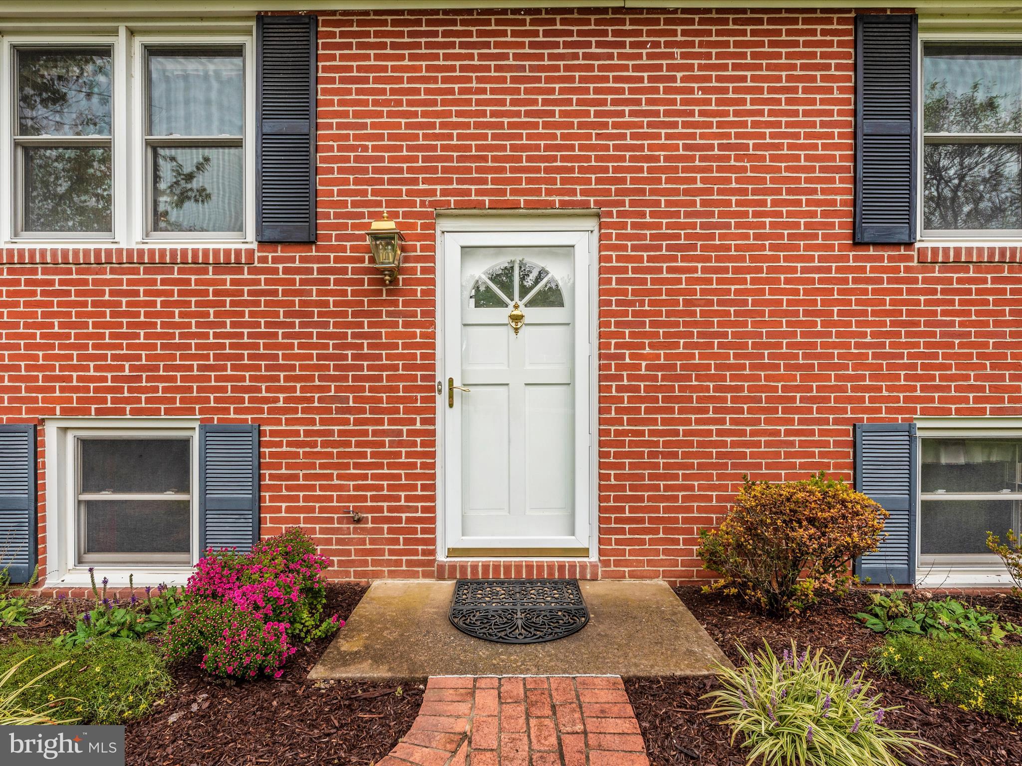 10234 Allview Drive Frederick, MD 21701 - Photo 3 of 52 Exterior Front