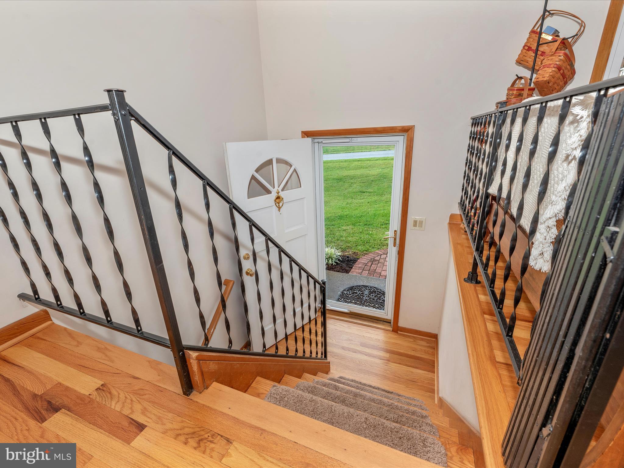 10234 Allview Drive Frederick, MD 21701 - Photo 4 of 52 Entry