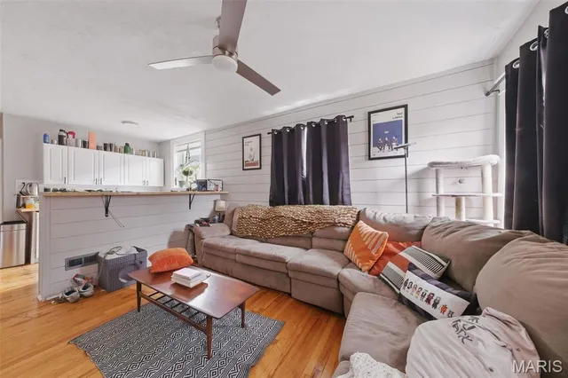 $445,000 | 5044 Lindenwood Avenue, St. Louis, MO 63109