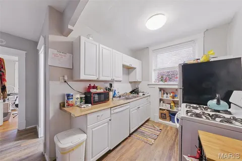 $445,000 | 5044 Lindenwood Avenue, St. Louis, MO 63109