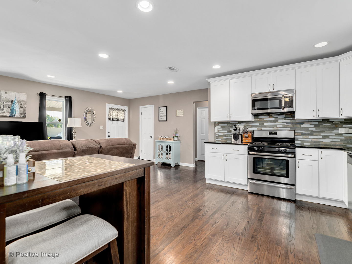 10 74th Street Darien, IL 60561 - Photo 10 of 22