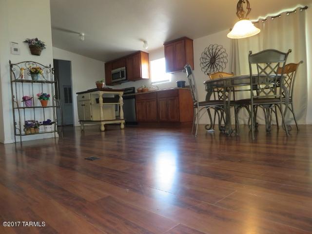 16077 Gold Bell Road Marana, AZ 85653 - Photo 6 of 29 Gallery Image 6