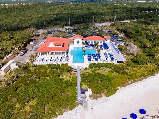 $255,000 | 5010 Harmony Circle, Unit 106, Vero Beach, FL 32967