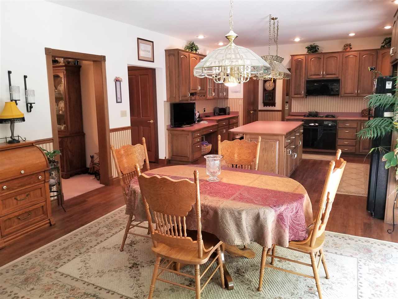63208 Oak Road South Bend, IN 46614 - Photo 8 of 36