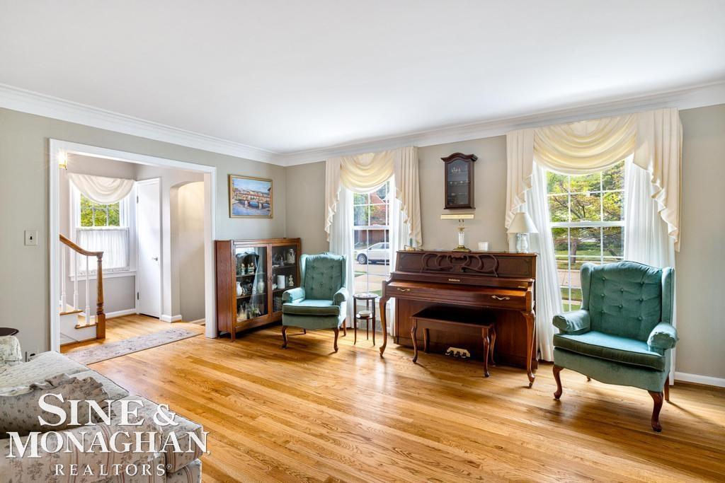 1694 Newcastle Road Grosse Pointe Woods, MI 48236 - Photo 6 of 41