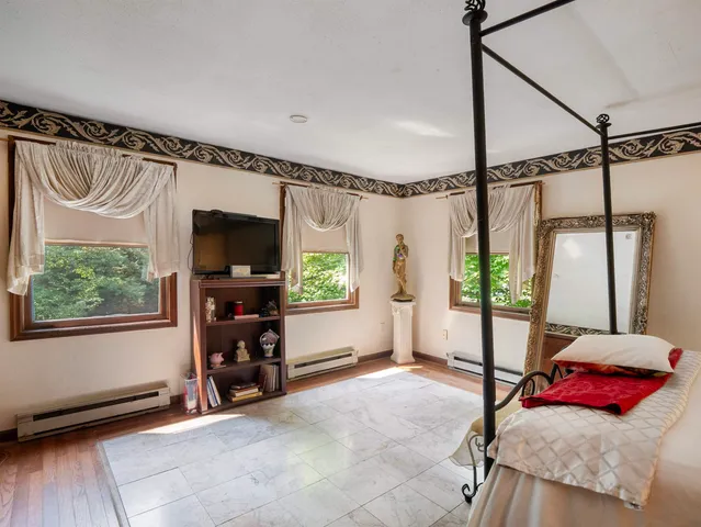 $379,000 | 292 Ledgemere Point, Hubbardton, VT 05732