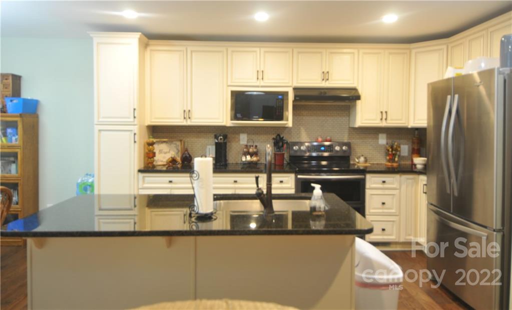 8311 Pompano Road Harrisburg, NC 28075 - Photo 15 of 43 Gallery Image 15