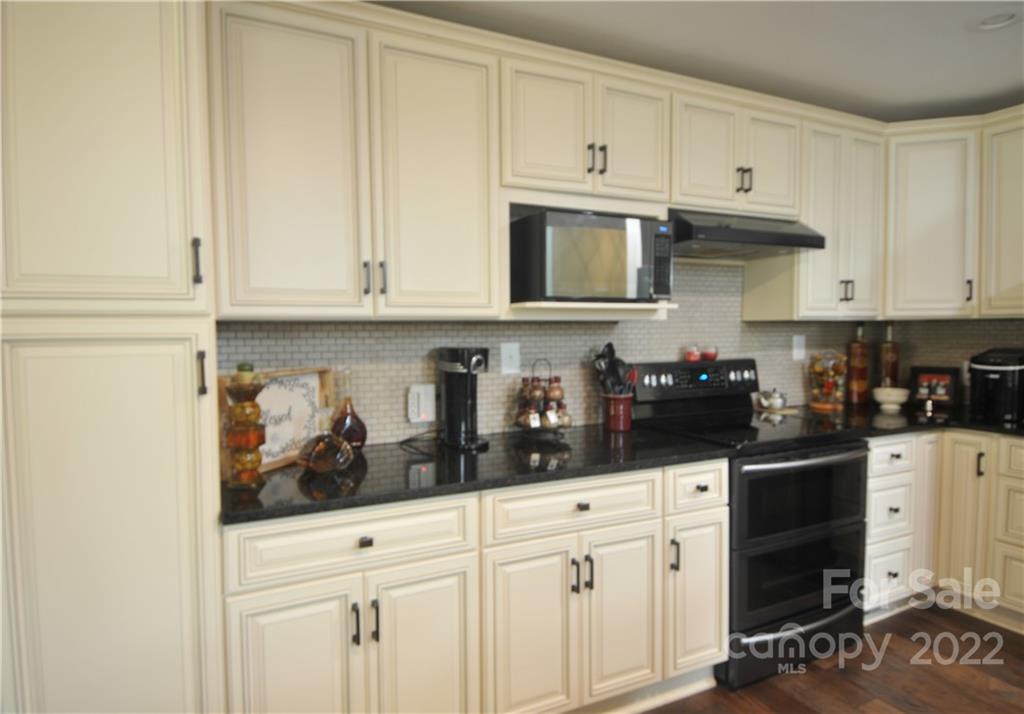 8311 Pompano Road Harrisburg, NC 28075 - Photo 17 of 43 Gallery Image 17
