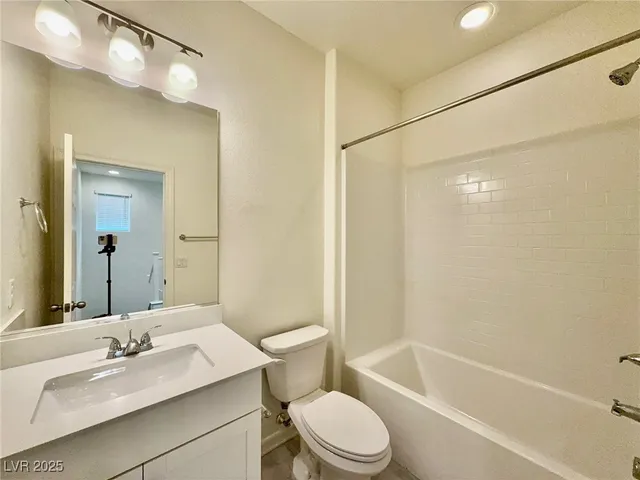 $2,100 | 60 Kimberlite Drive, Henderson, NV 89011