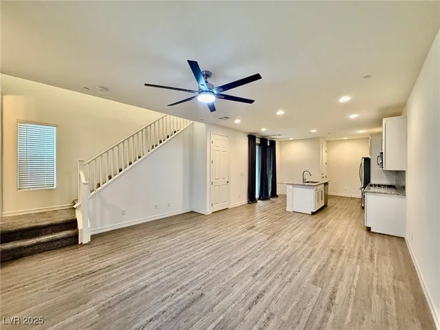 $2,100 | 60 Kimberlite Drive, Henderson, NV 89011