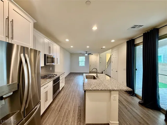 $2,100 | 60 Kimberlite Drive, Henderson, NV 89011