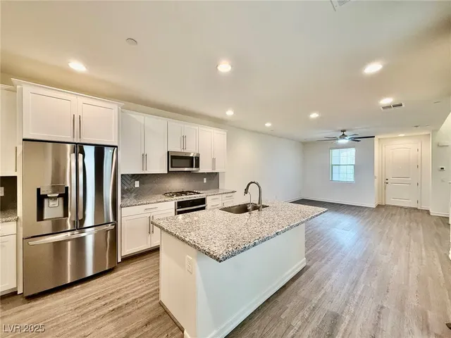 $2,100 | 60 Kimberlite Drive, Henderson, NV 89011