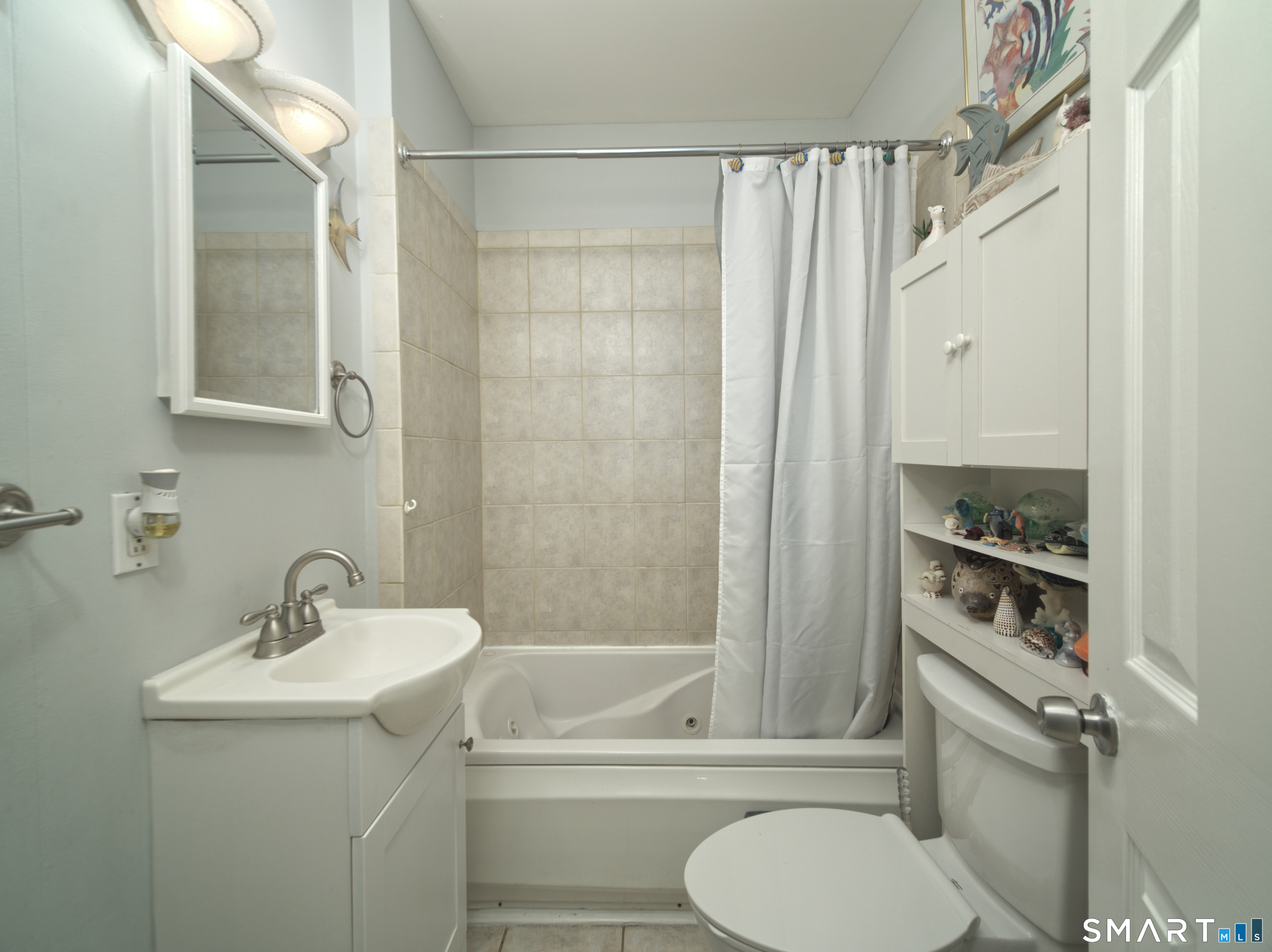 21 Mathew Street Milford, CT 06460 - Photo 12 of 32