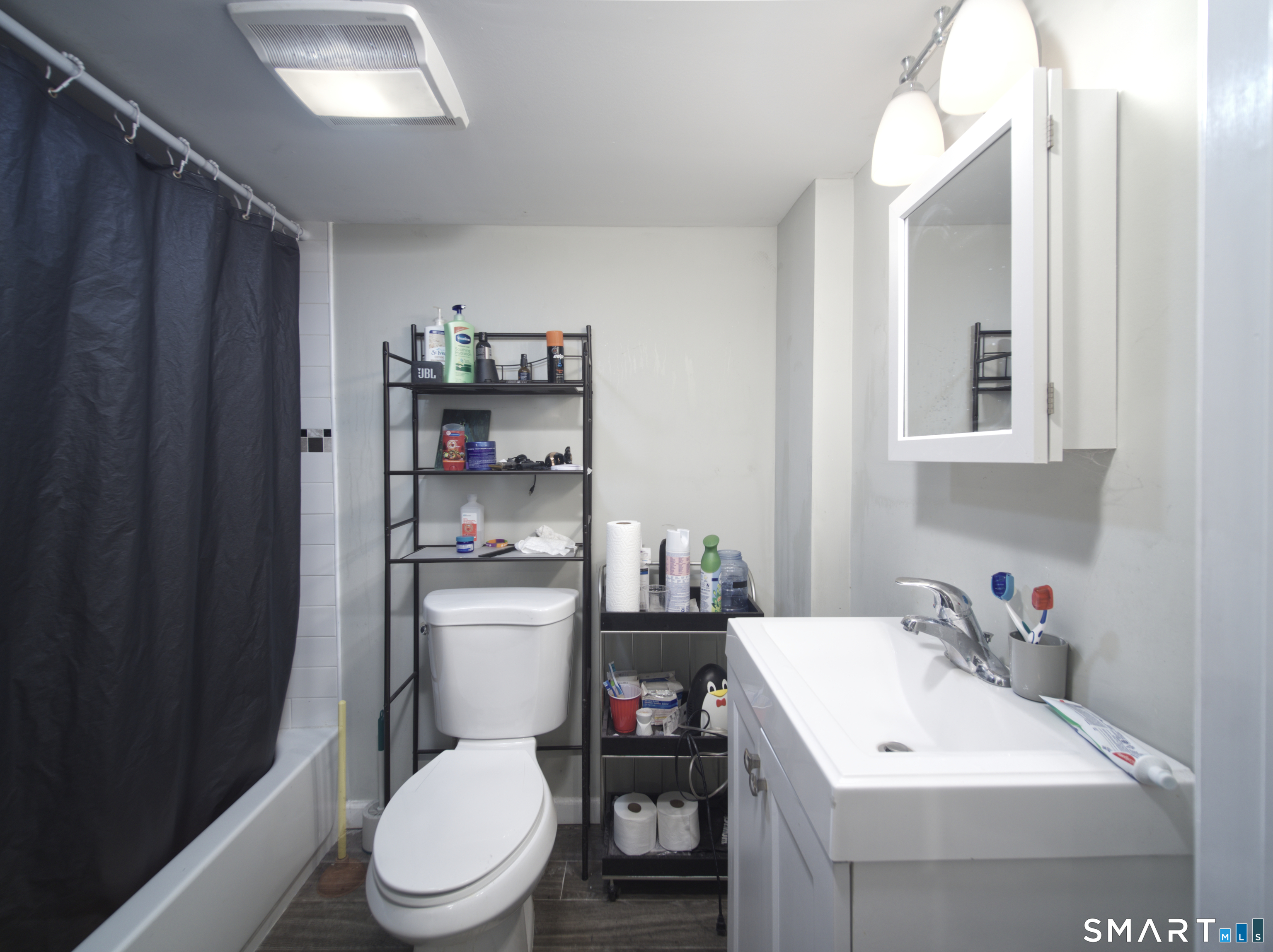 21 Mathew Street Milford, CT 06460 - Photo 19 of 20