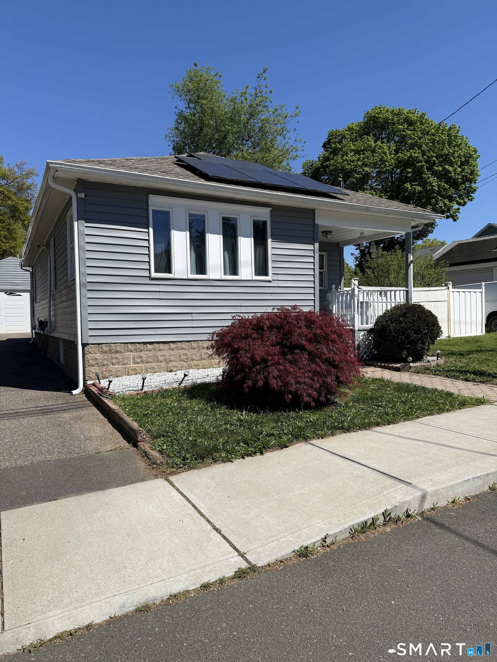 21 Mathew Street Milford, CT 06460 - Photo 2 of 32