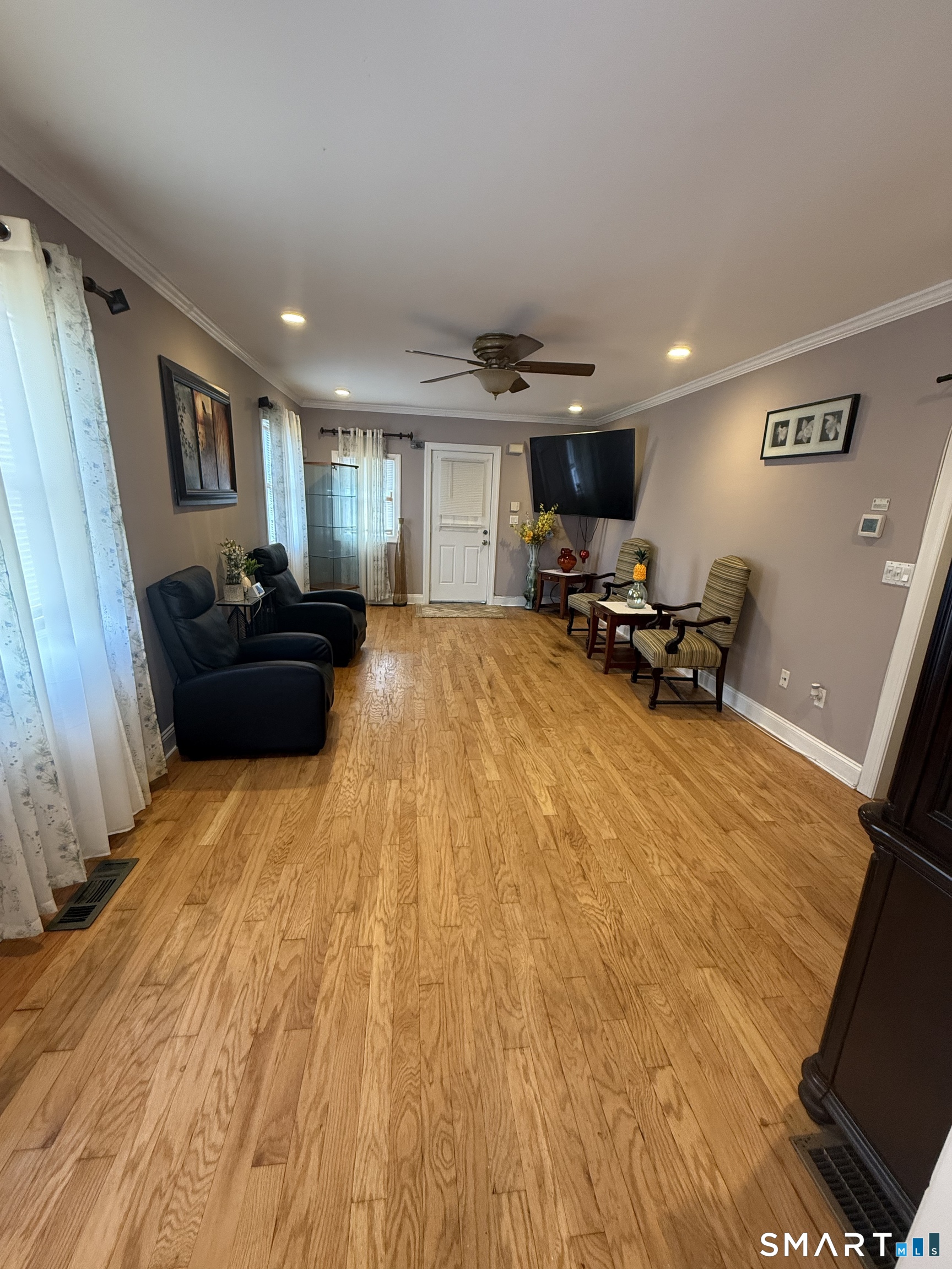 21 Mathew Street Milford, CT 06460 - Photo 7 of 32