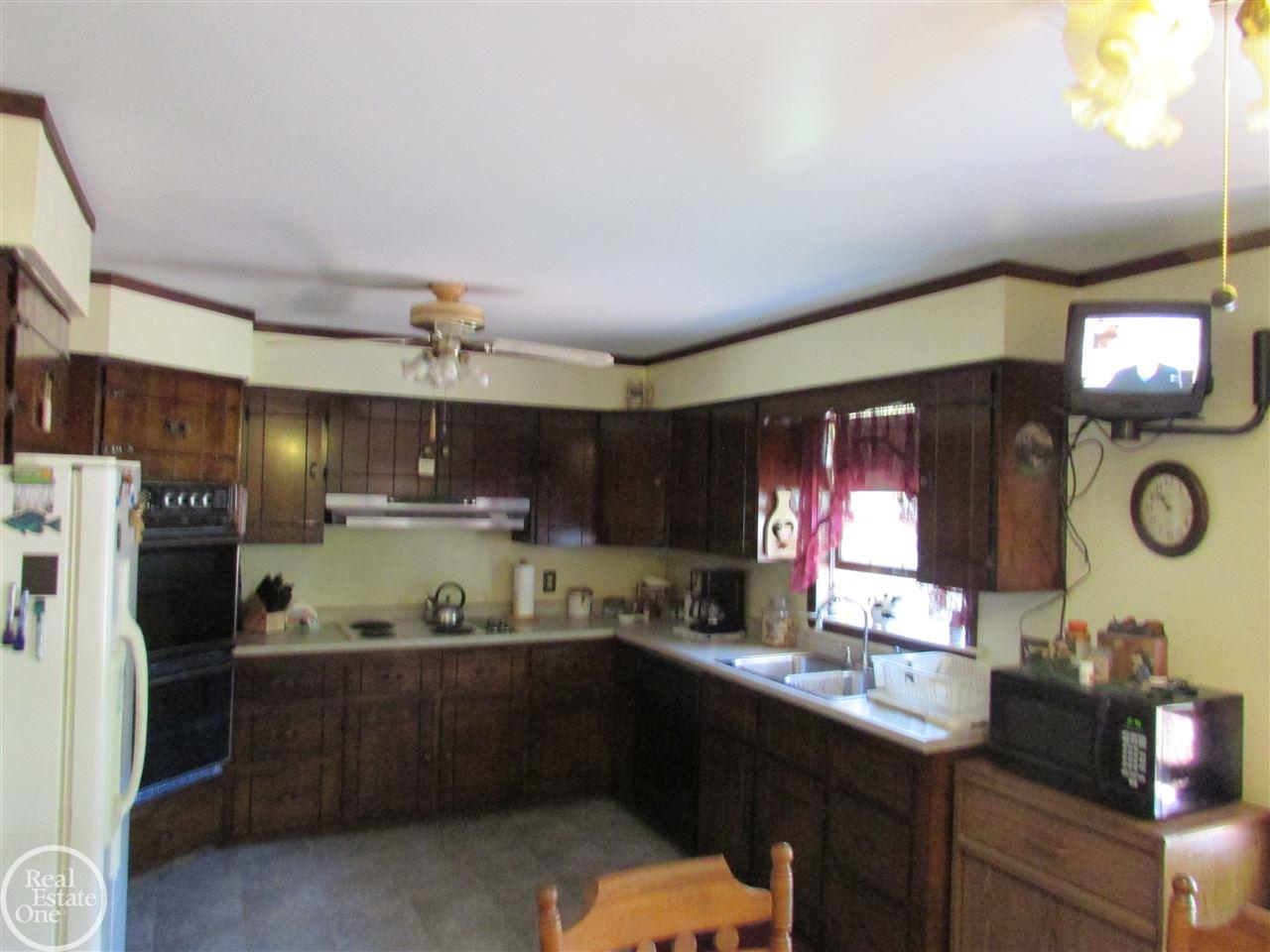 7205 Rynn Road North Street, MI 48049 - Photo 8 of 17